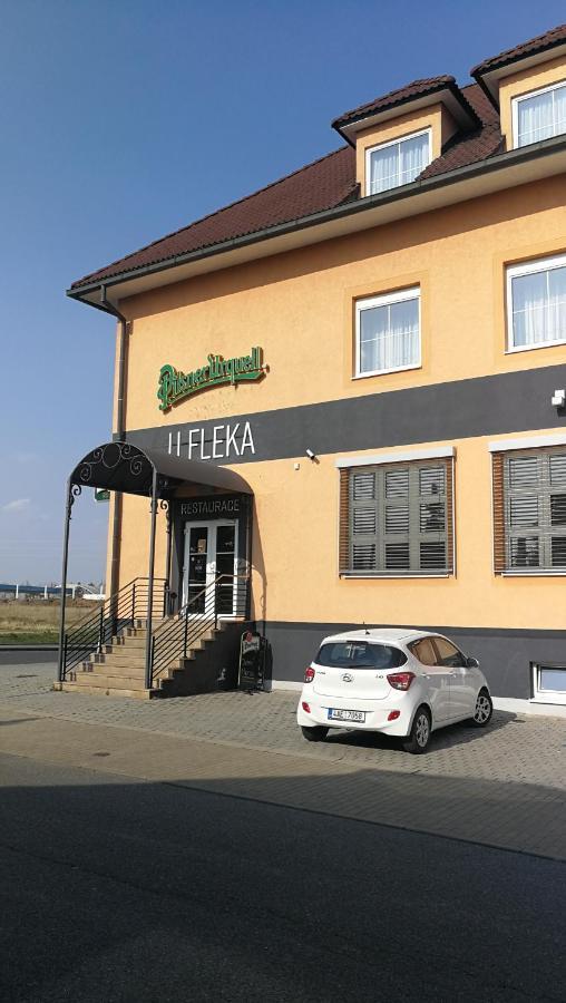 Hotel Tulipan Prŭhonice Dış mekan fotoğraf