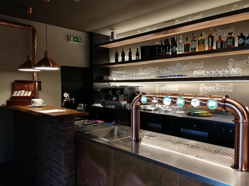 Hotel Tulipan Prŭhonice Dış mekan fotoğraf